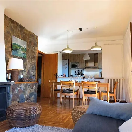 En Ideal 8 Personas Con Piscina Apartment Llivia